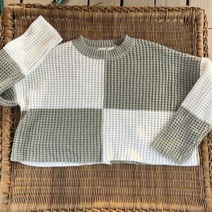Jessica Simpson Color Block Sweater - White and Gray